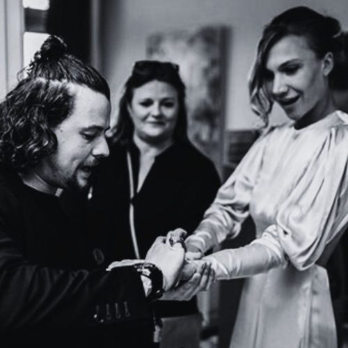 Surrey Magician Surrey Magician Parker Magic entertaining at an event